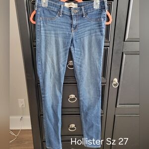 Hollister Women's Classic Blue Skinny Jeans